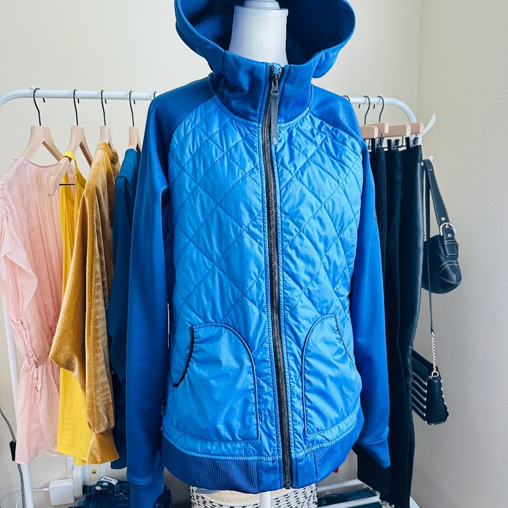 The North Face  |  Two-Tone blue Thermoball Quilted Hybrid Hoodie jacket size L
